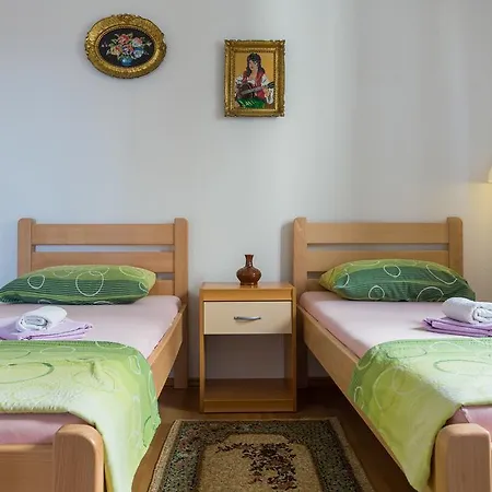 Azra Dubrovnik