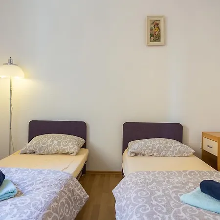 Azra Dubrovnik